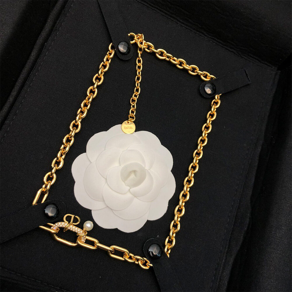 DIOR NECKLACE