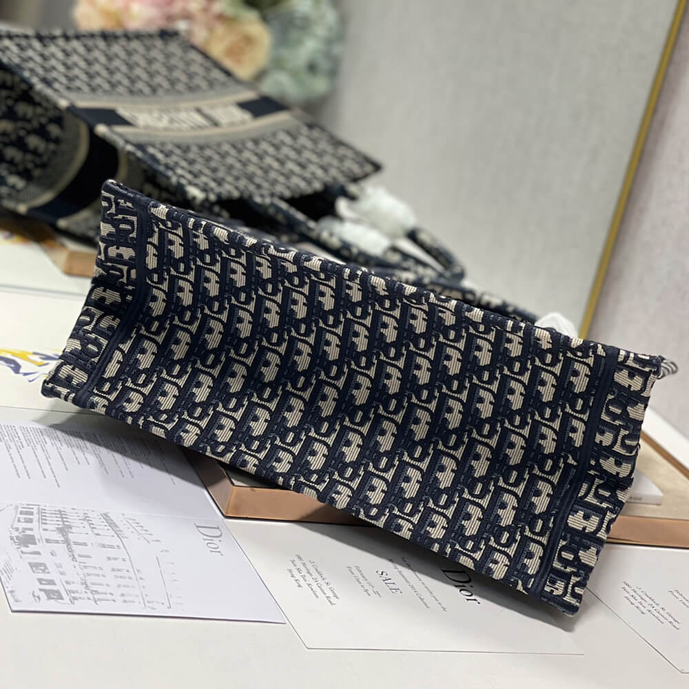 MEDIUM DIOR BOOK TOTE